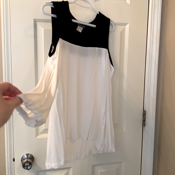 Shirt-women’s - Picture 2 of 5